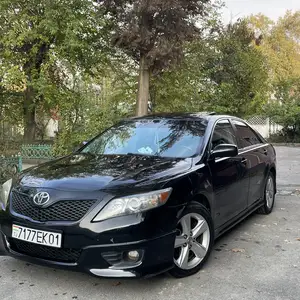 Toyota Camry, 2011