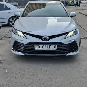 Toyota Camry, 2024