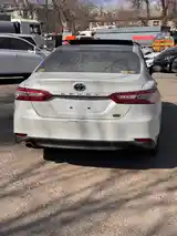 Toyota Camry, 2017-6