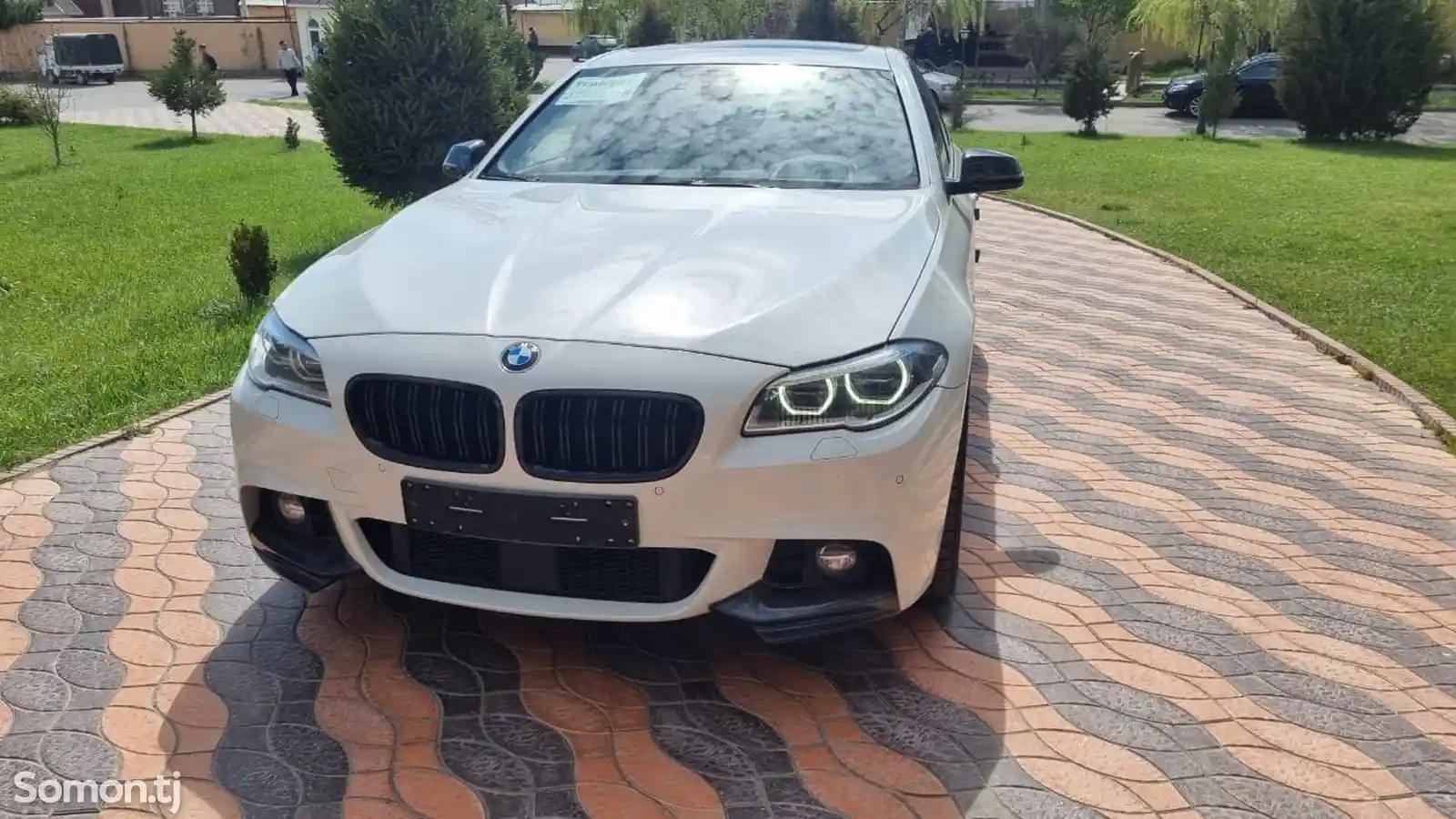 BMW iX, 2016-2