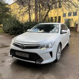 Toyota Camry, 2015