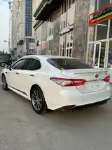 Toyota Camry, 2019-6