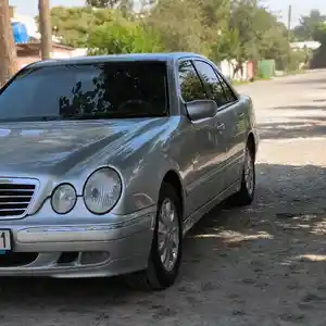 Mercedes-Benz E class, 2002