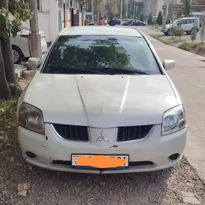 Mitsubishi Galant, 2005