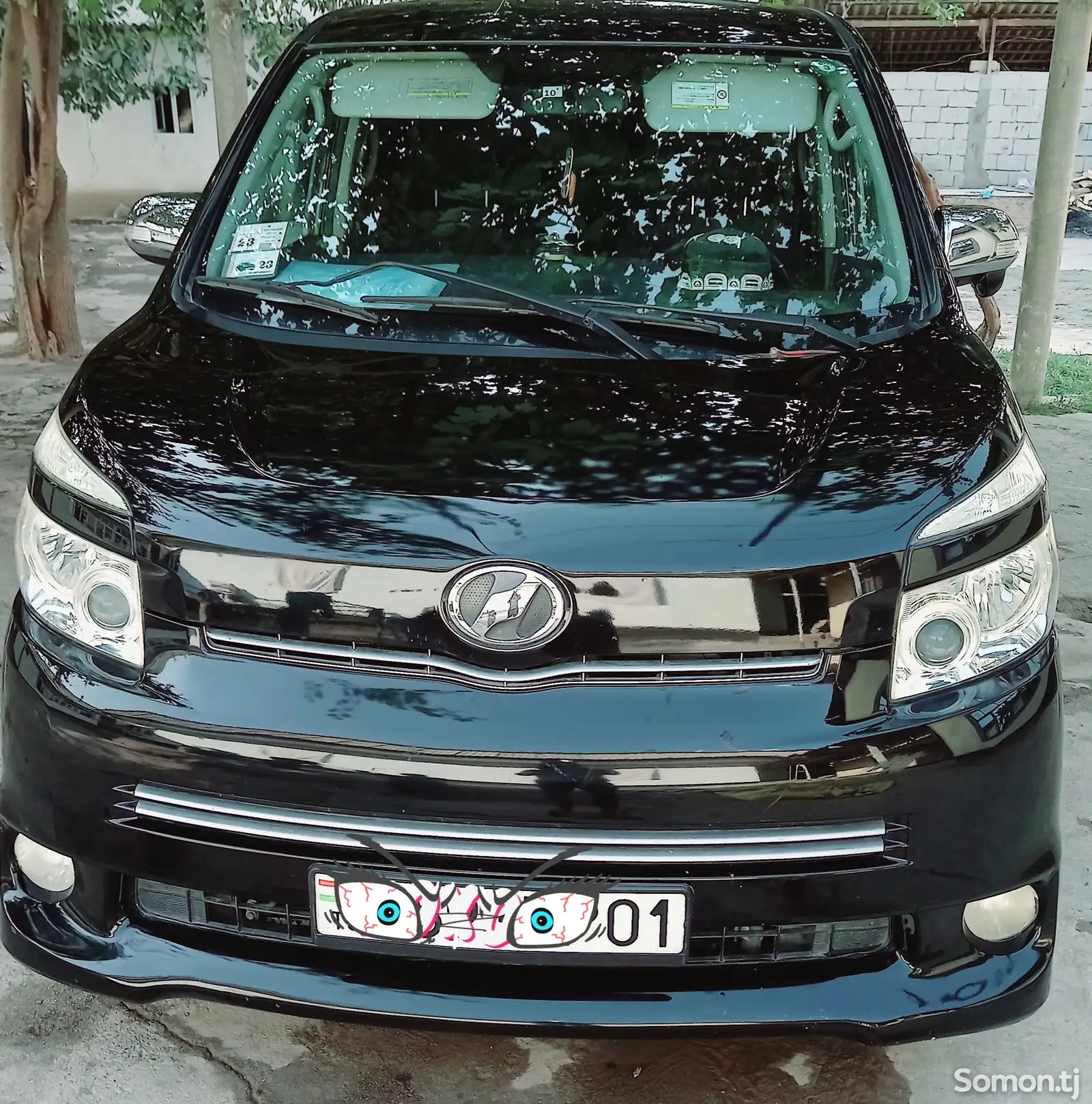 Toyota Voxy, 2010-1