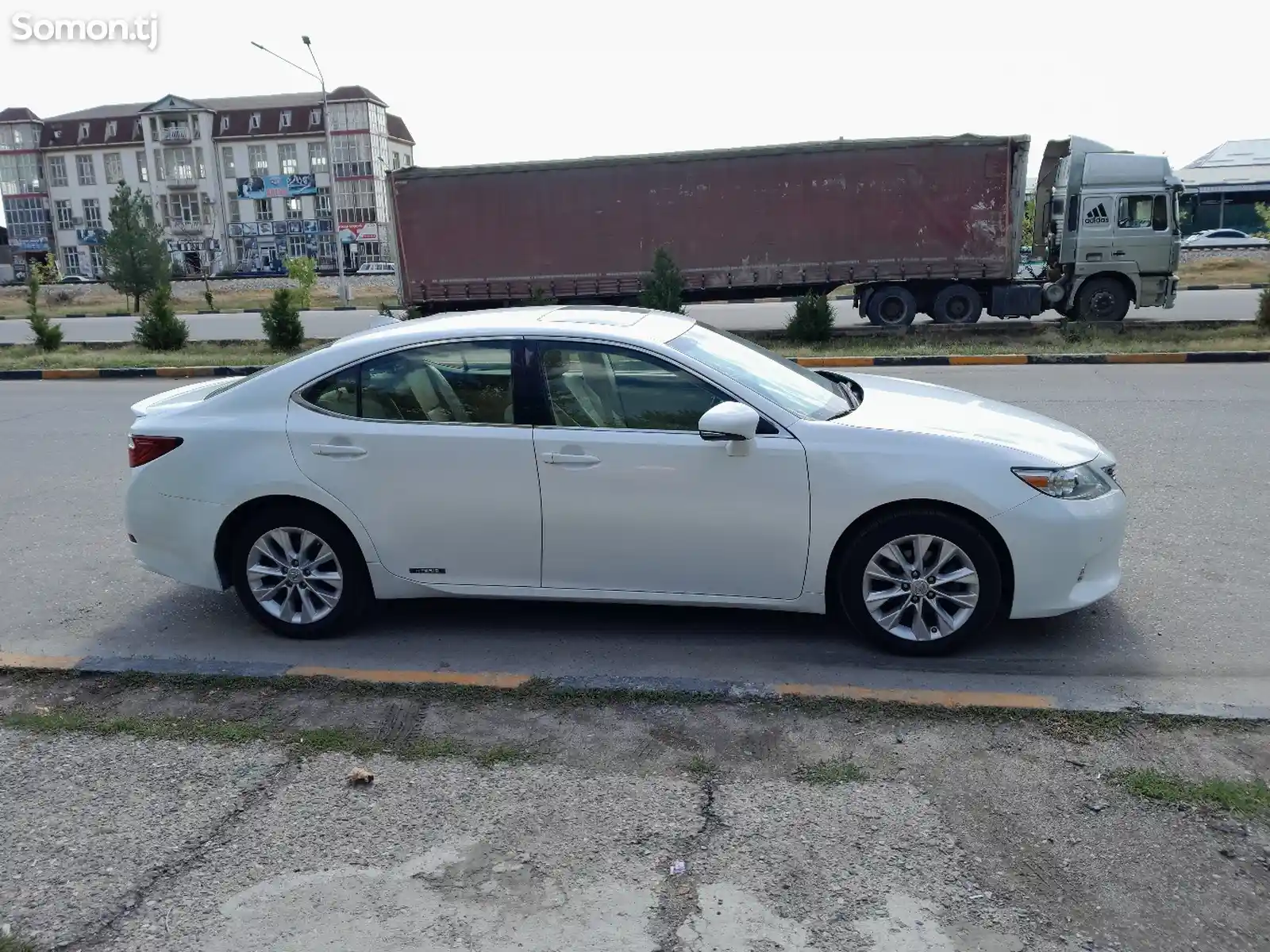 Lexus ES series, 2015-6