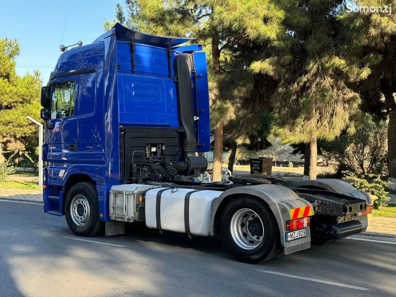 Седельный тягач Mercedes-Benz Actros V8 Avtomat Retarder, 2012-4