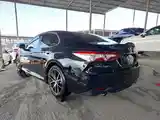 Toyota Camry, 2018-6