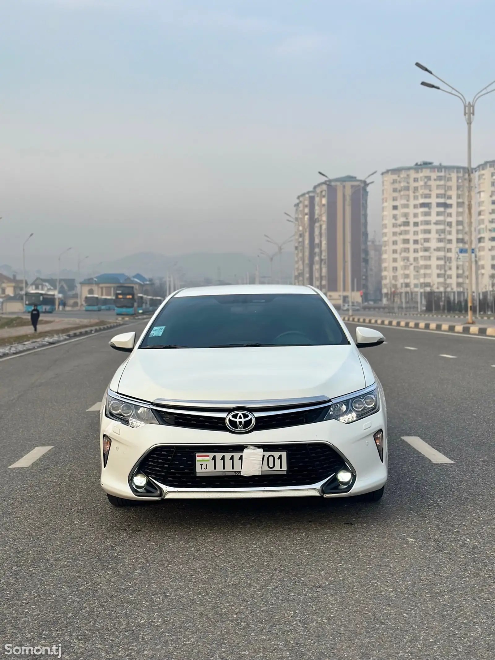 Toyota Camry, 2015-1