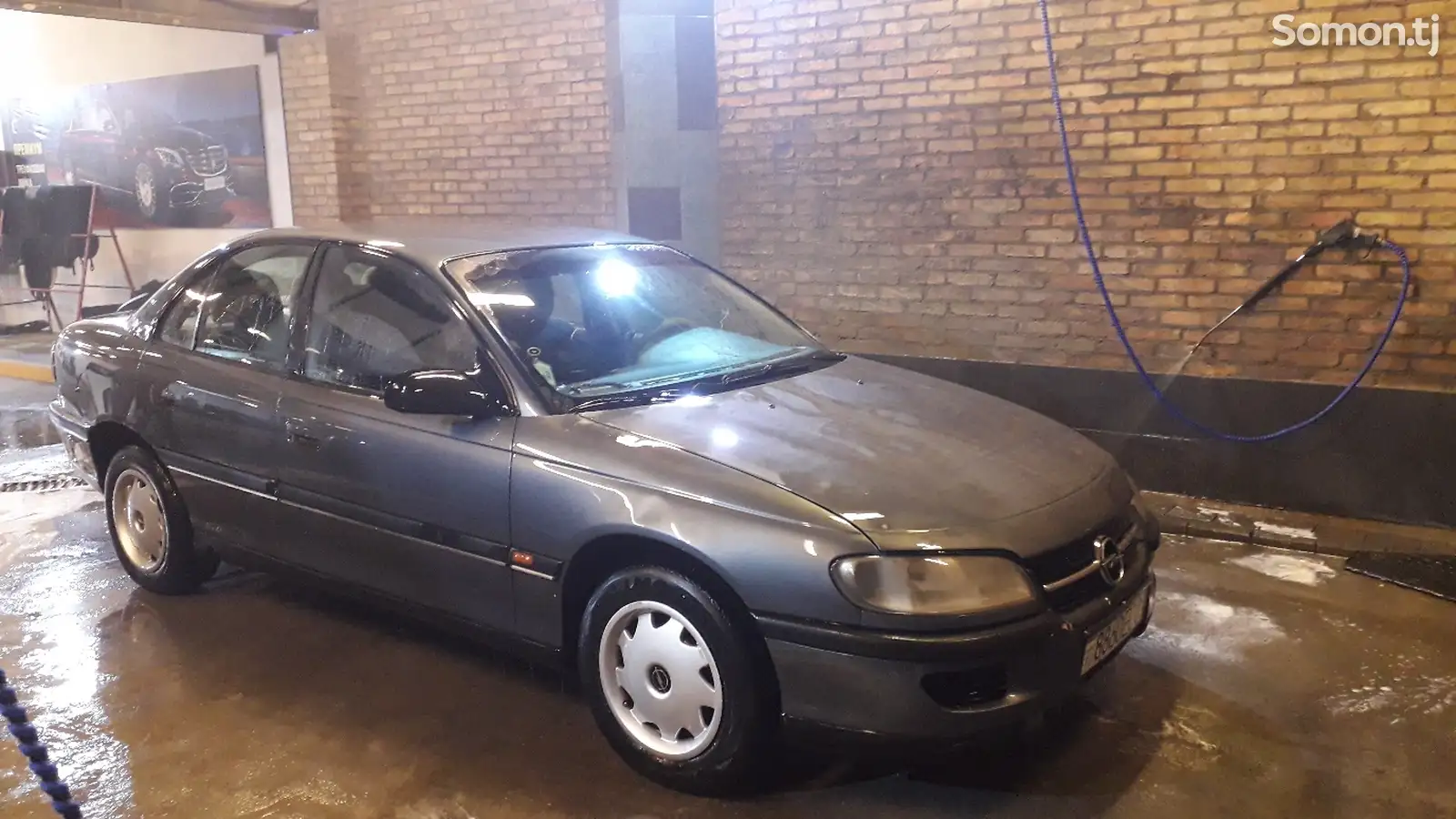 Opel Omega, 1995-10