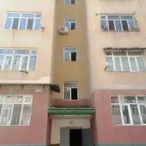 2-комн. квартира, 3 этаж, 65 м², Сино