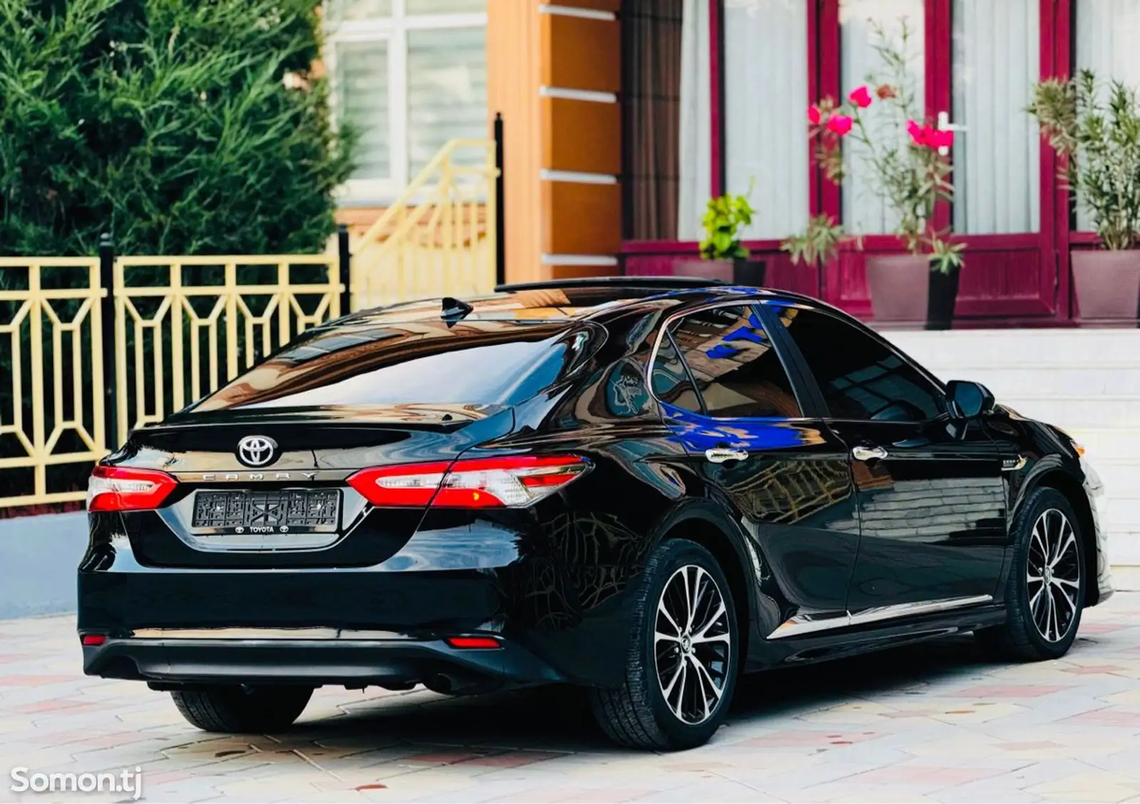 Toyota Camry, 2019-5