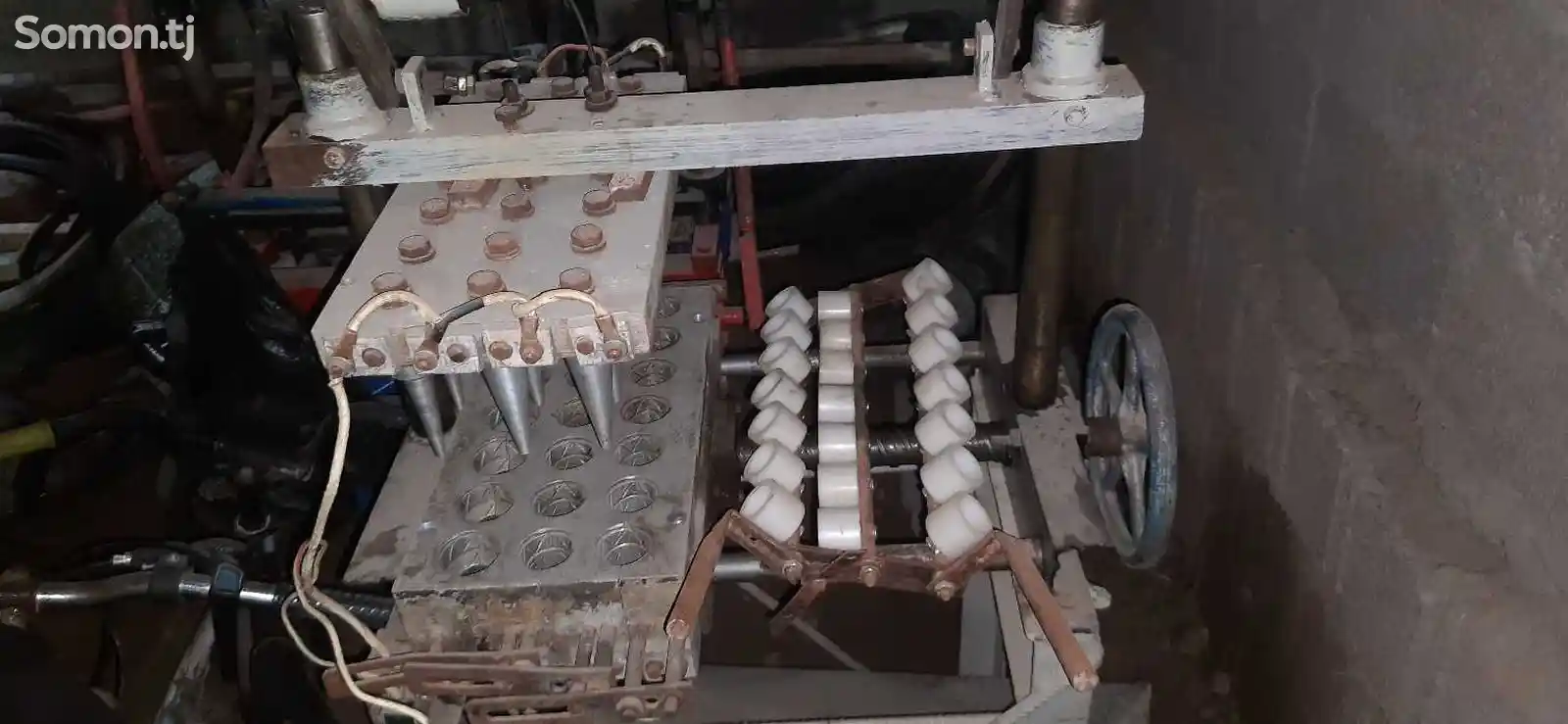 Аппарат по производства вафельных стаканчиков для мороженого-2