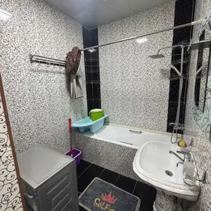 2-комн. квартира, 10 этаж, 70м², Шохмансур