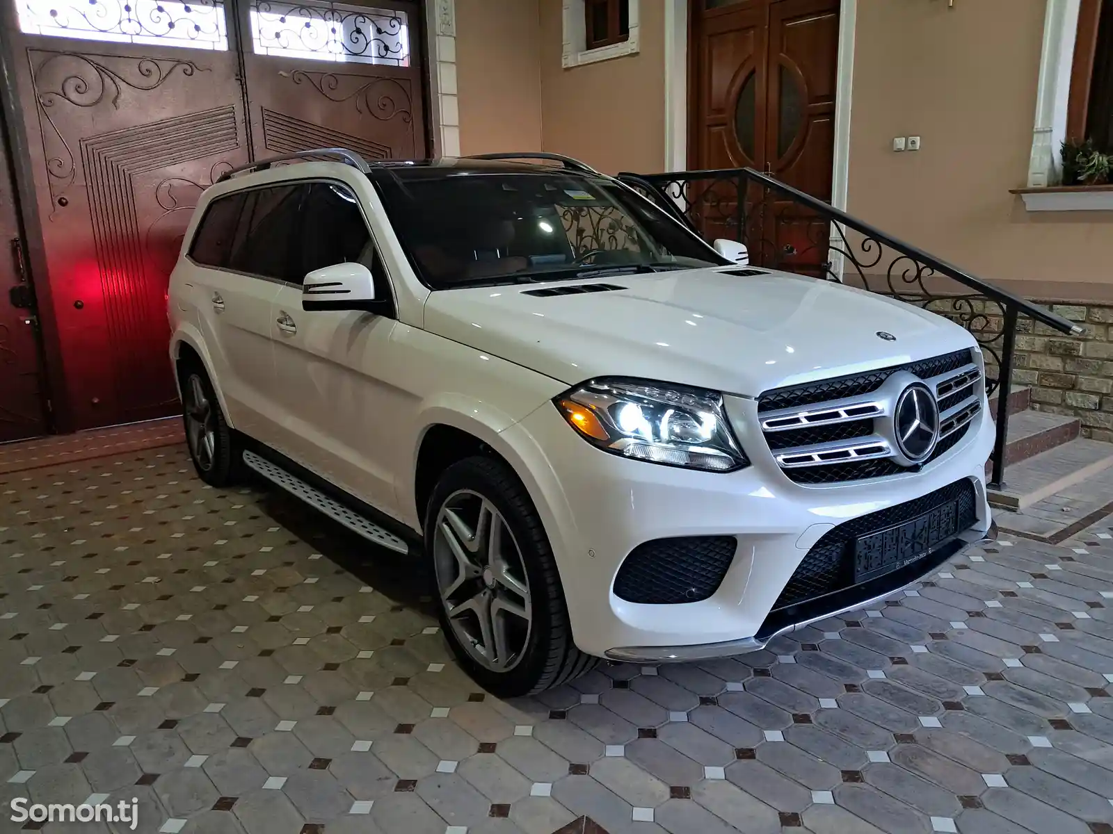 Mercedes-Benz GLS, 2017-2