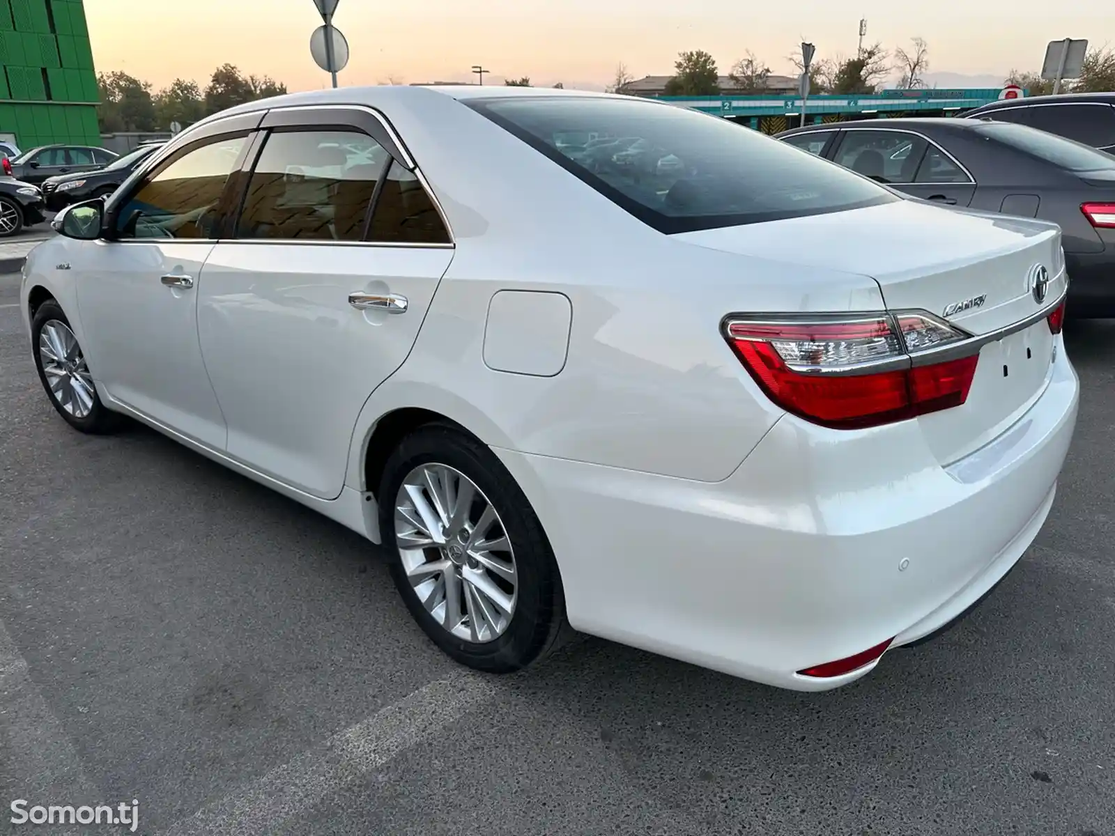 Toyota Camry, 2015-1