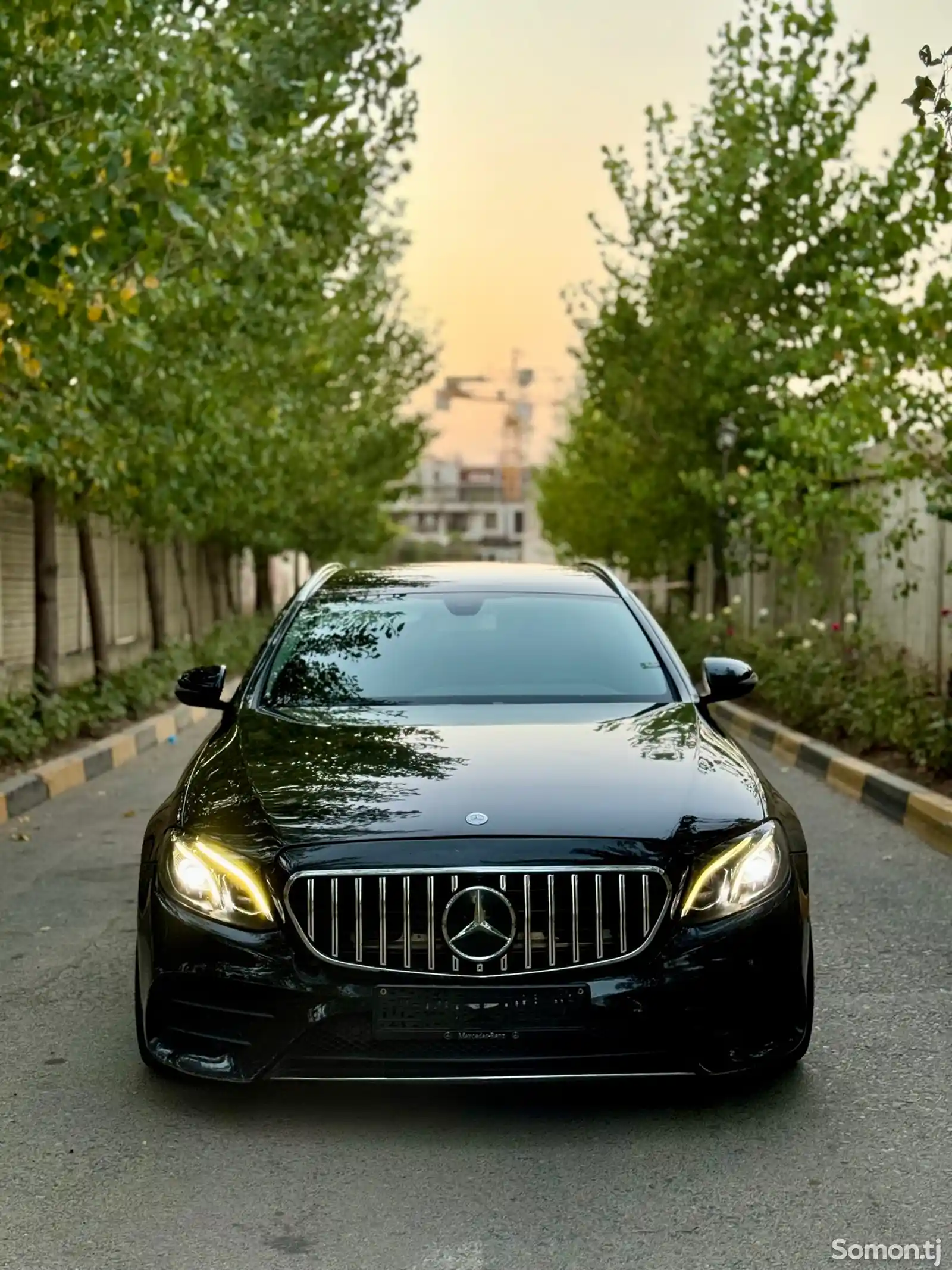 Mercedes-Benz E class, 2017-1