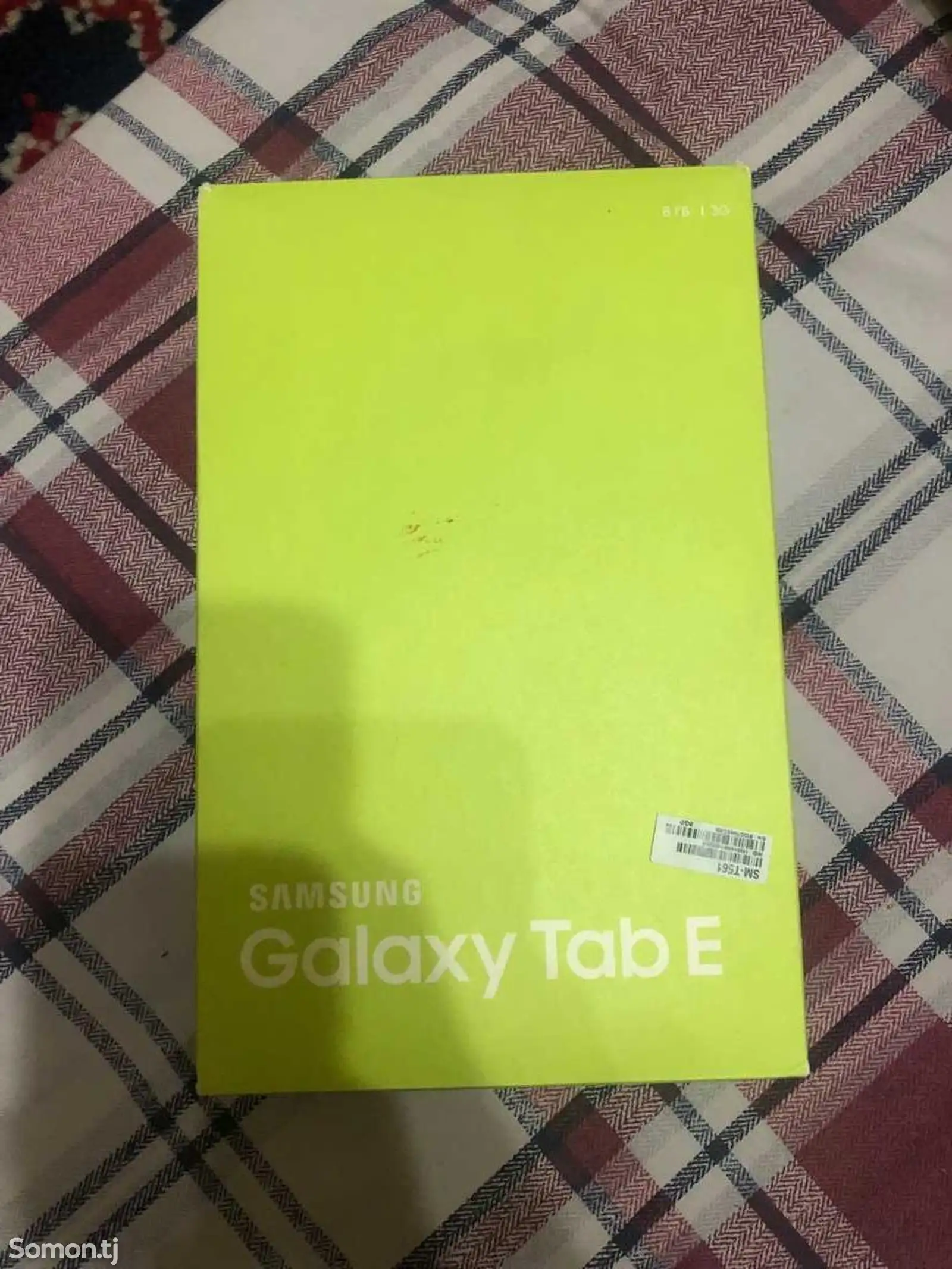 Планшет Samsung Galaxy Tab E-1