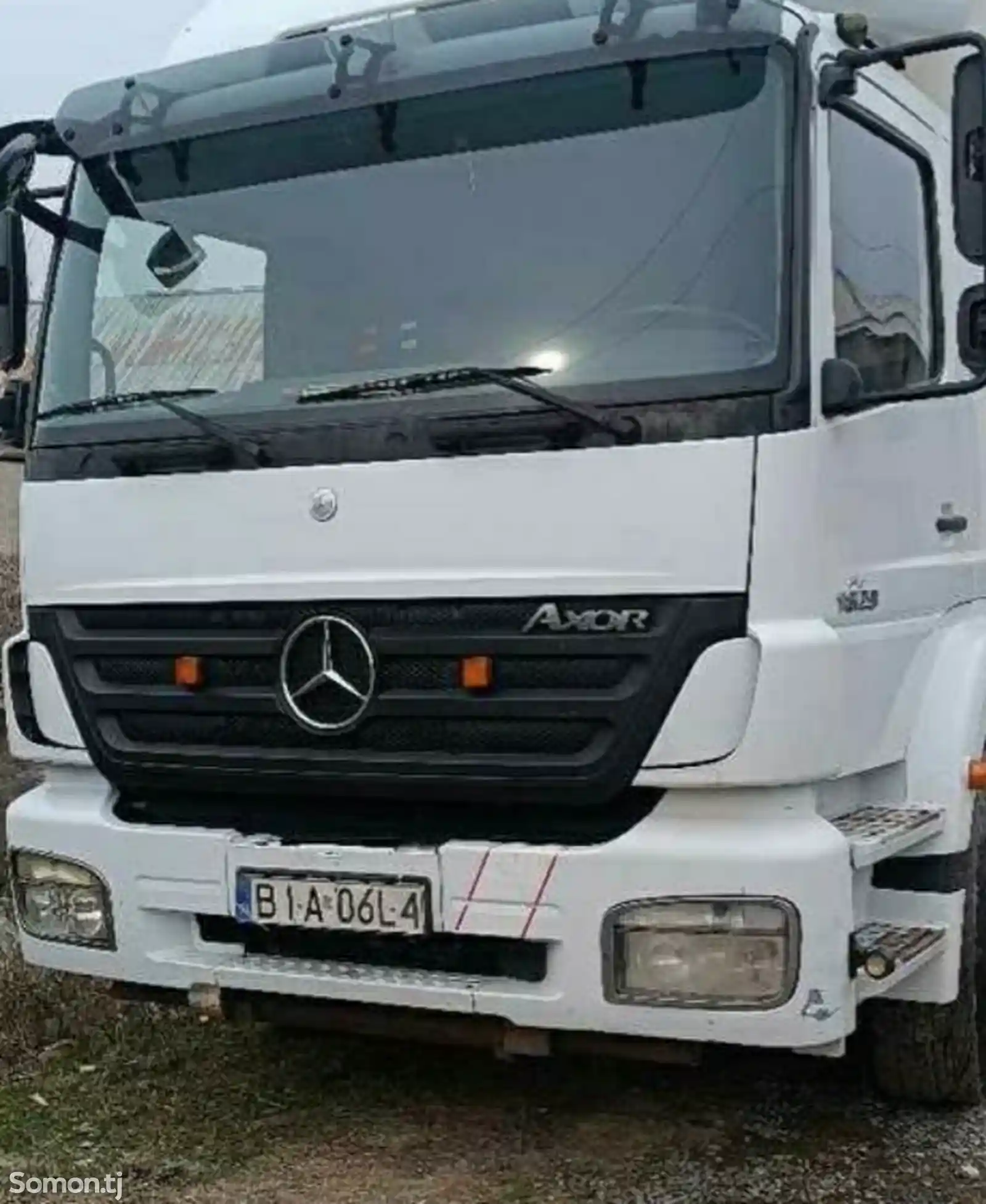 Лифт от Mercedes-Benz Axor-1