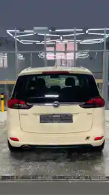 Opel Zafira, 2017-2