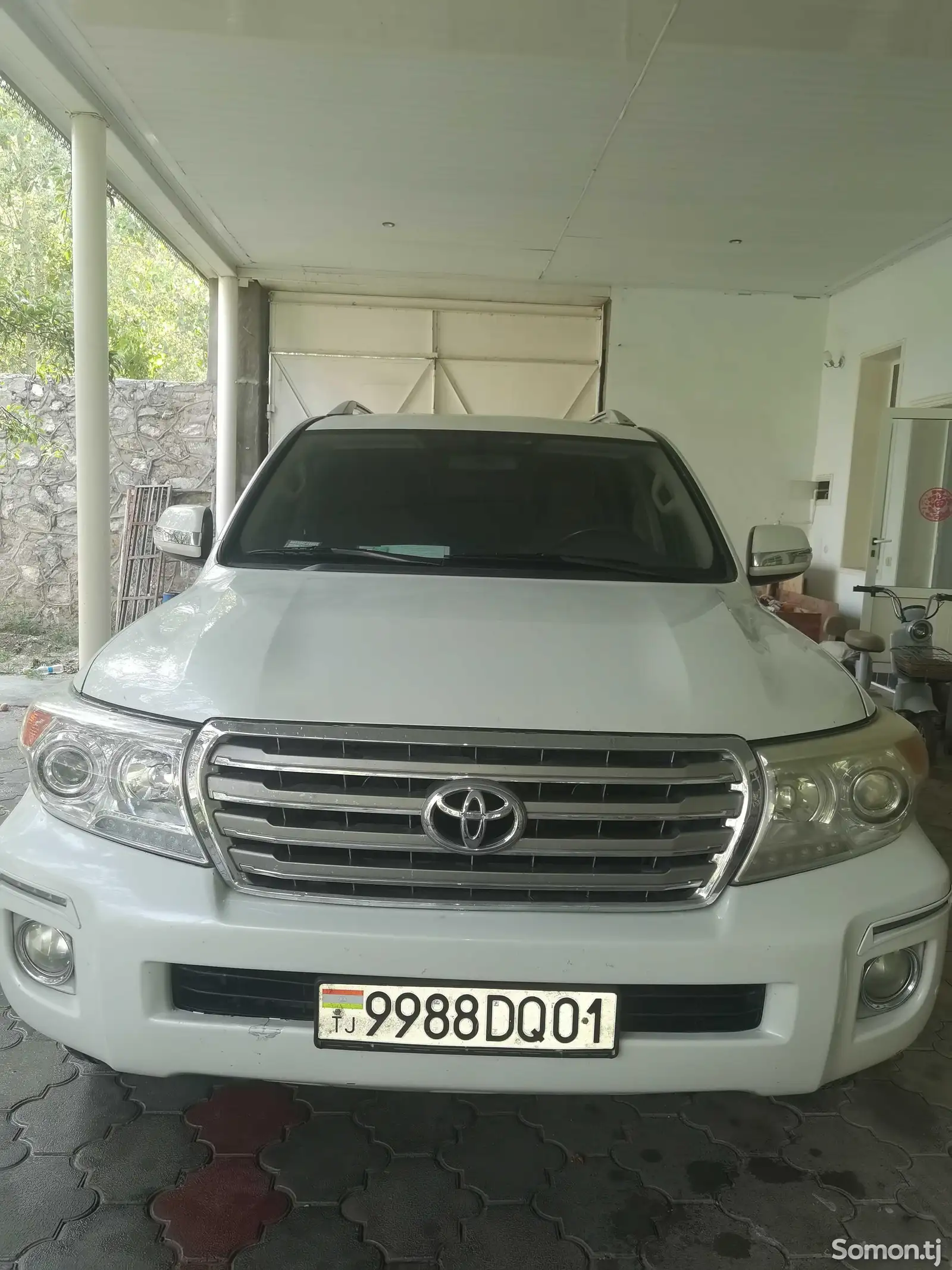 Toyota Land Cruiser, 2013-10