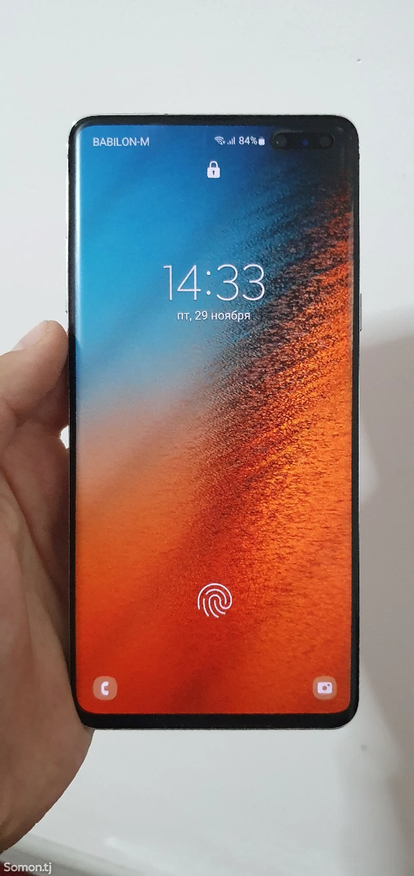 Samsung Galaxy S10 Plus-1