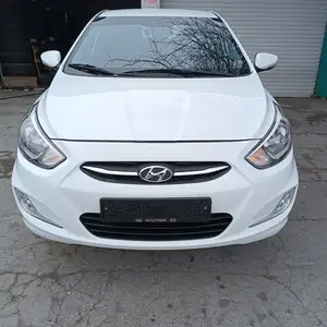 Hyundai Accent, 2015