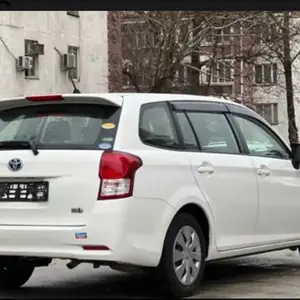 Задние не тонированные стёкла от Toyota Fielder 2013-2018