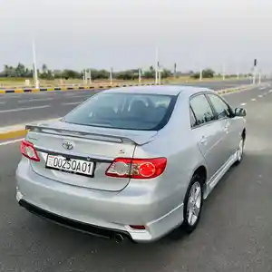 Toyota Corolla, 2012