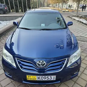 Toyota Camry, 2010