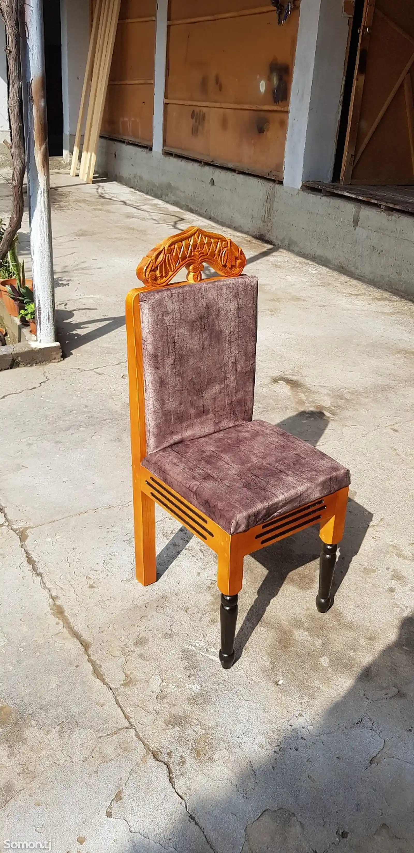 Стол и стулья-3