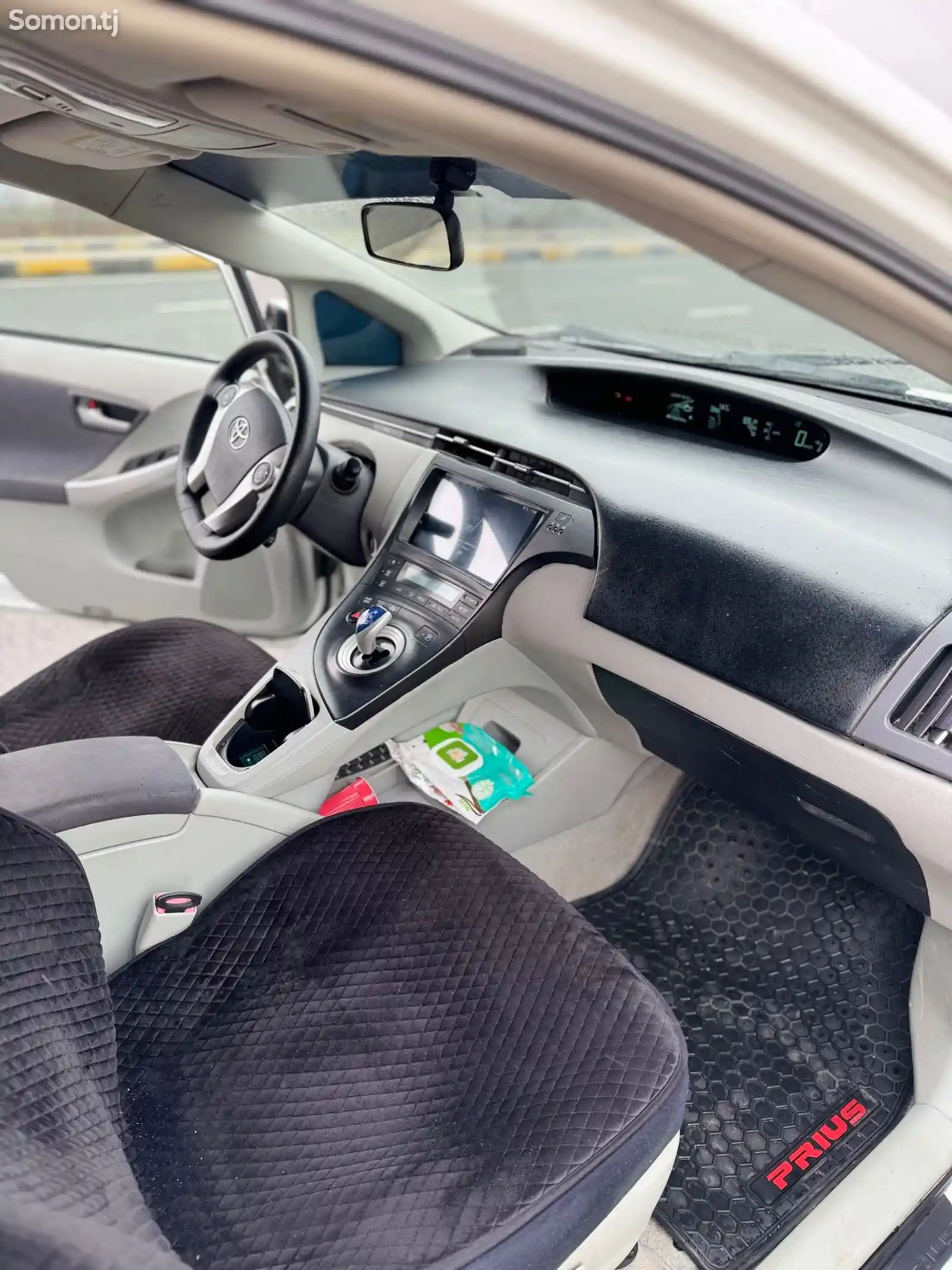 Toyota Prius, 2011-4