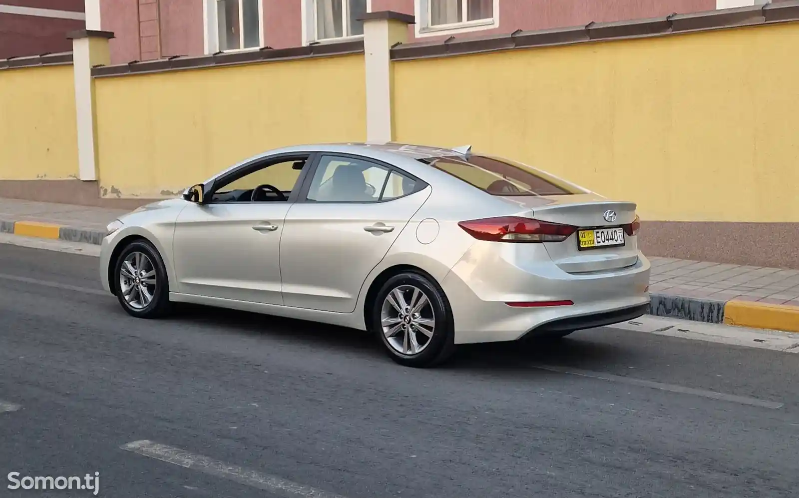 Hyundai Elantra, 2017-5