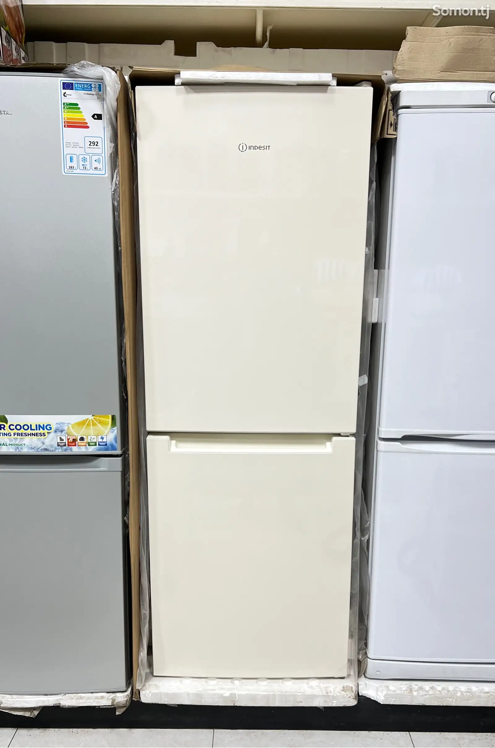 Холодильник Indesit Russia-1