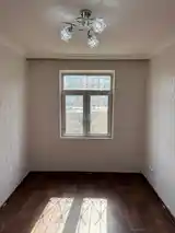 3-комн. квартира, 5 этаж, 63 м², Фирдавси-8