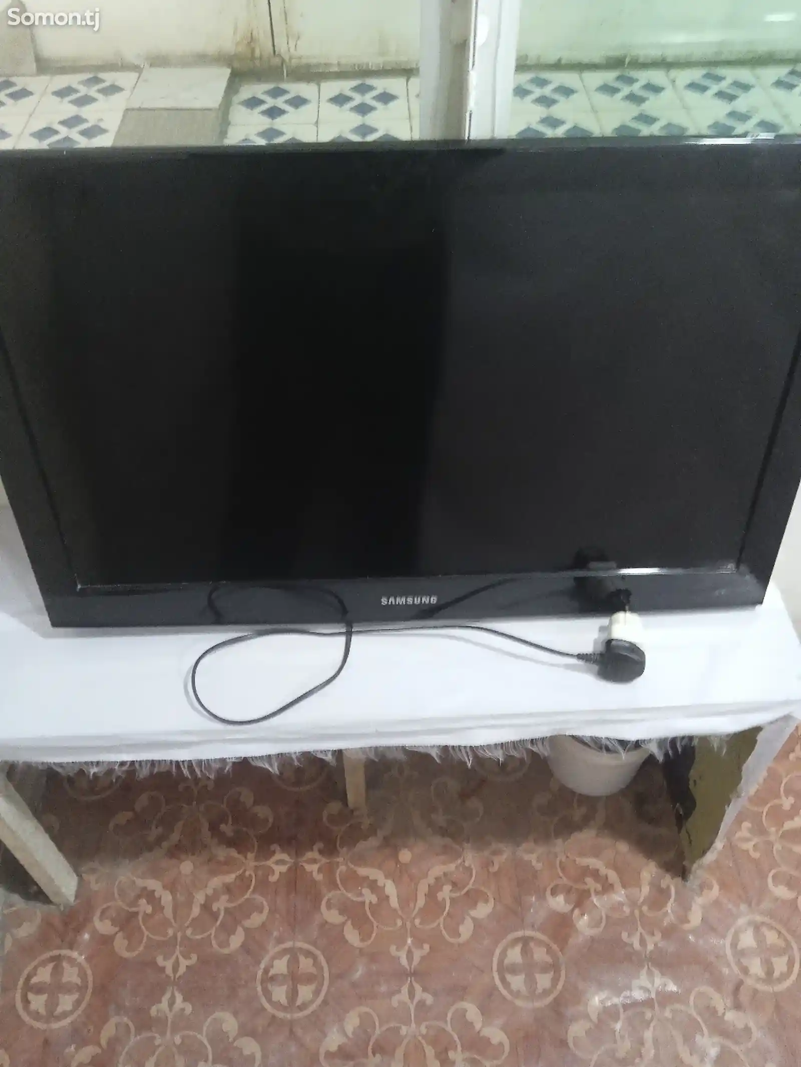 Телевизор Samsung 32-4