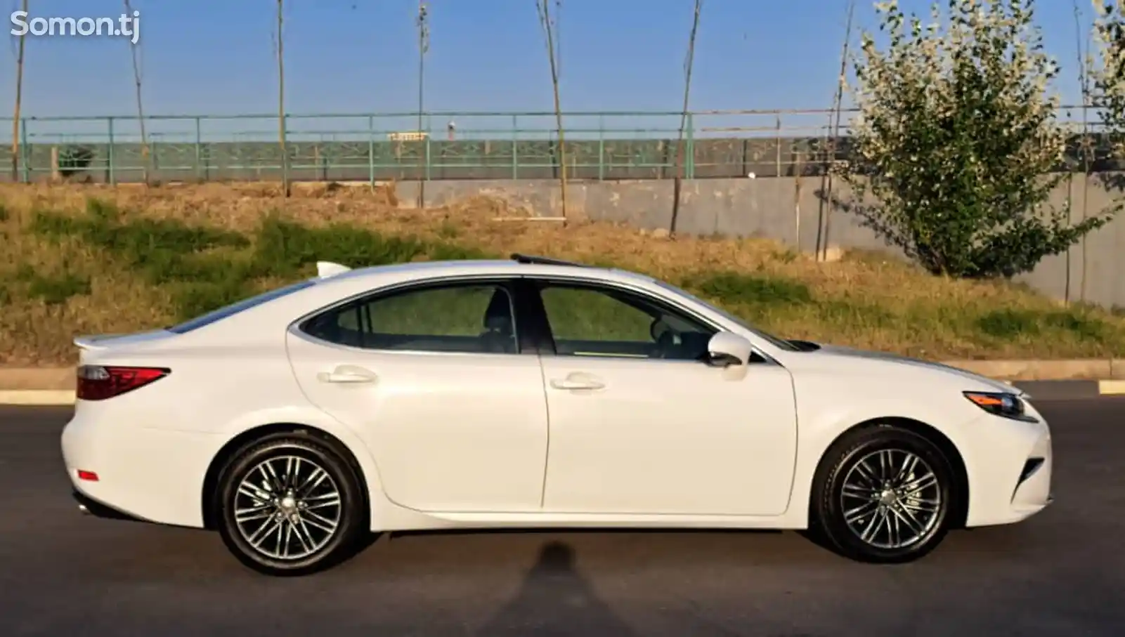 Lexus ES series, 2015-3