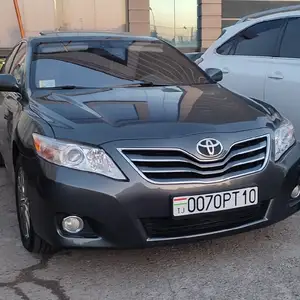 Toyota Camry, 2011