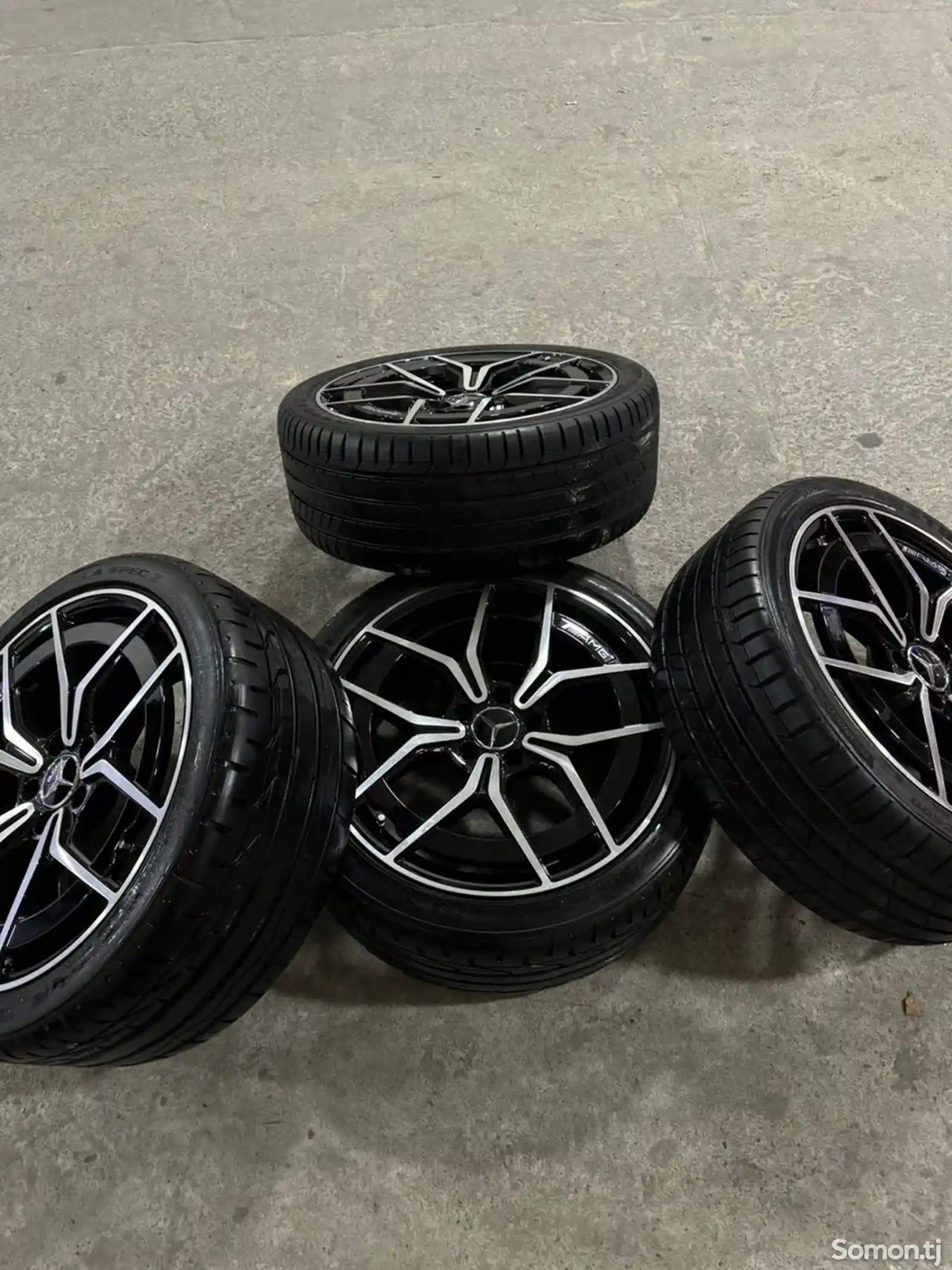 Диски с покрышками Amg R19 W205 W213 W218-5