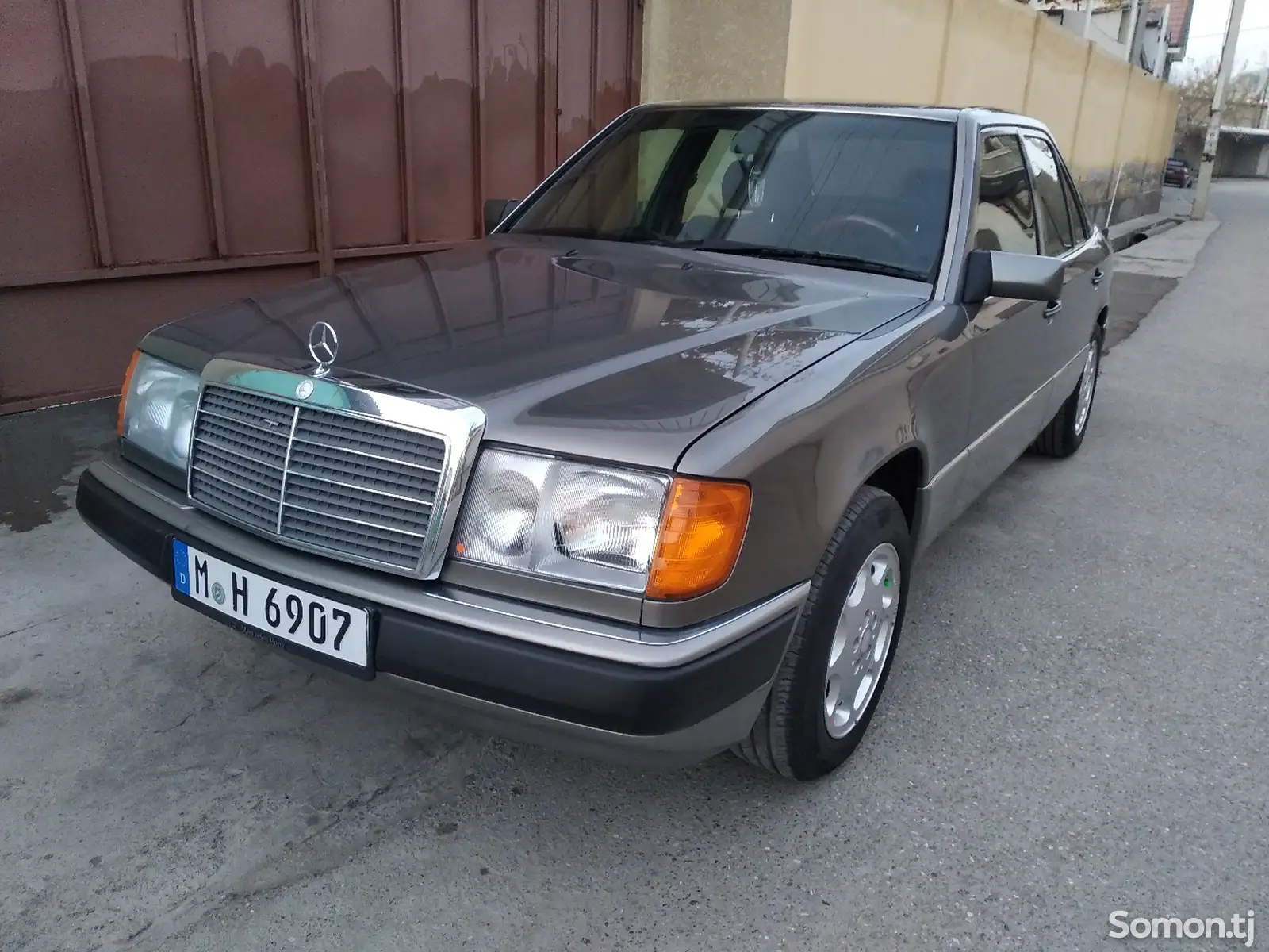 Mercedes-Benz W124, 1992-1