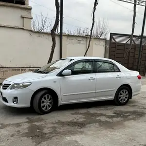 Toyota Corolla, 2012