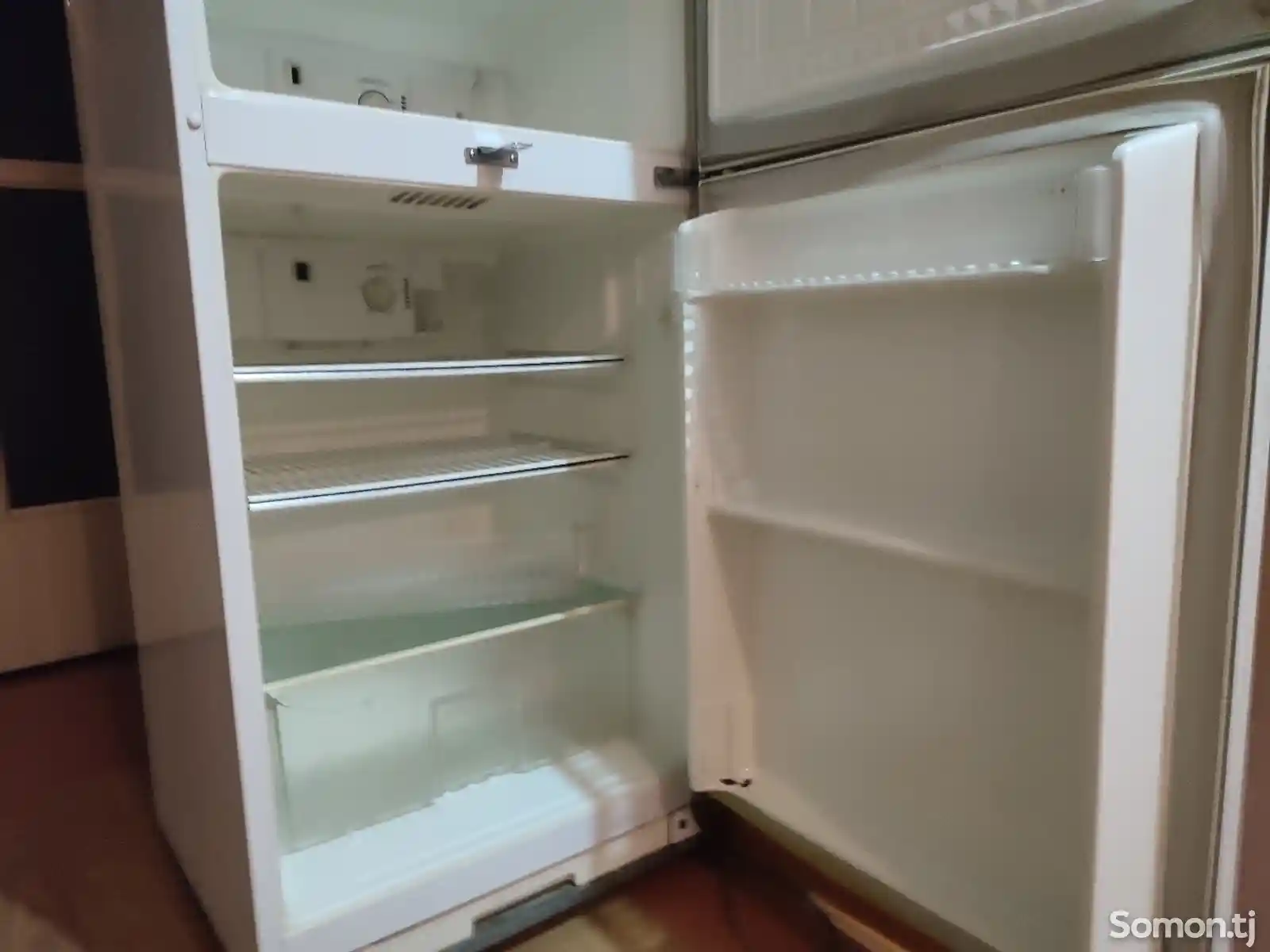 Холодильник Westpoint-3