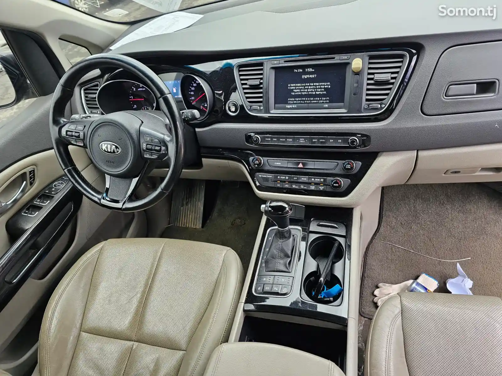 Kia Carnival, 2015-3