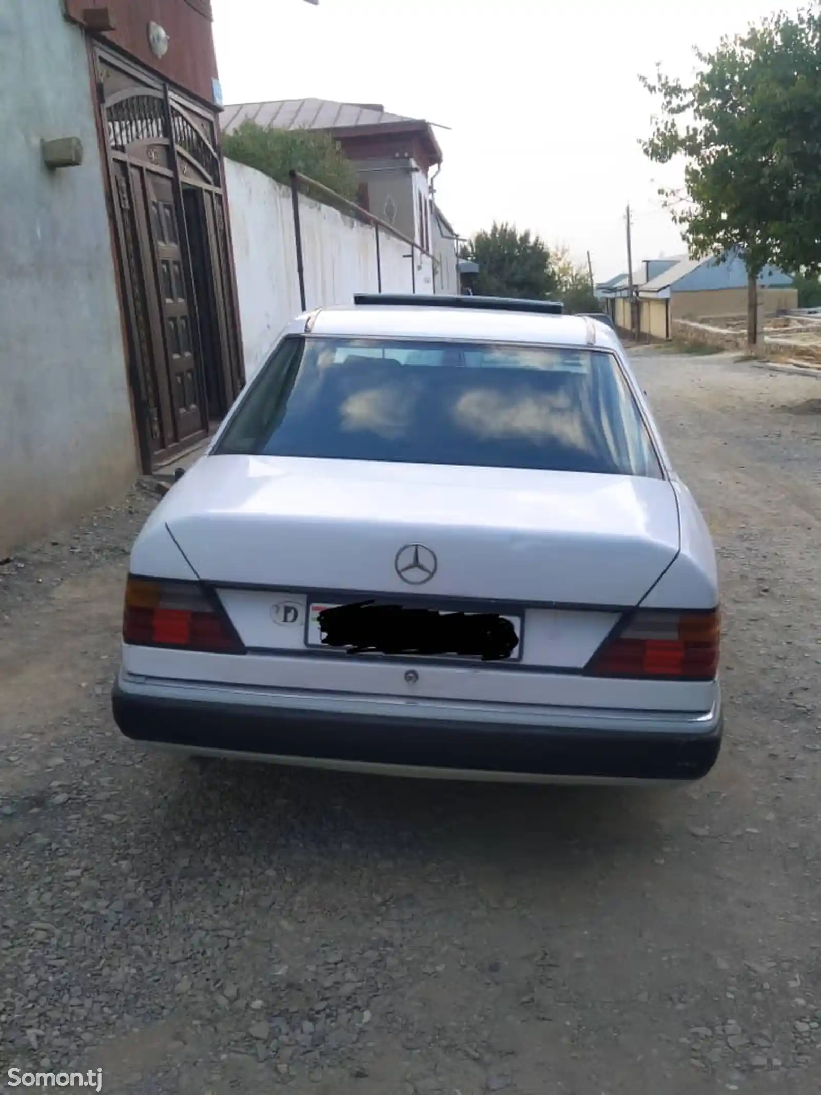 Mercedes-Benz E class, 1992-2