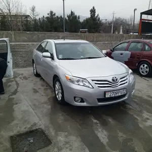 Toyota Camry, 2010