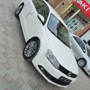 Volkswagen Jetta, 2013