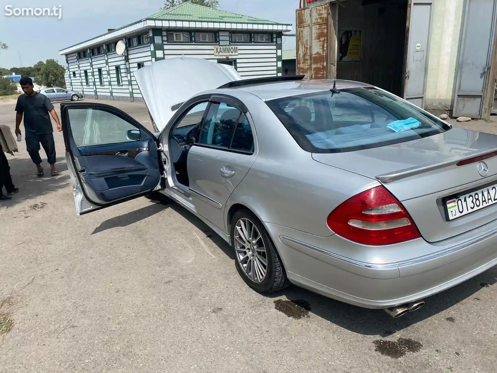 Mercedes-Benz E class, 2002-3