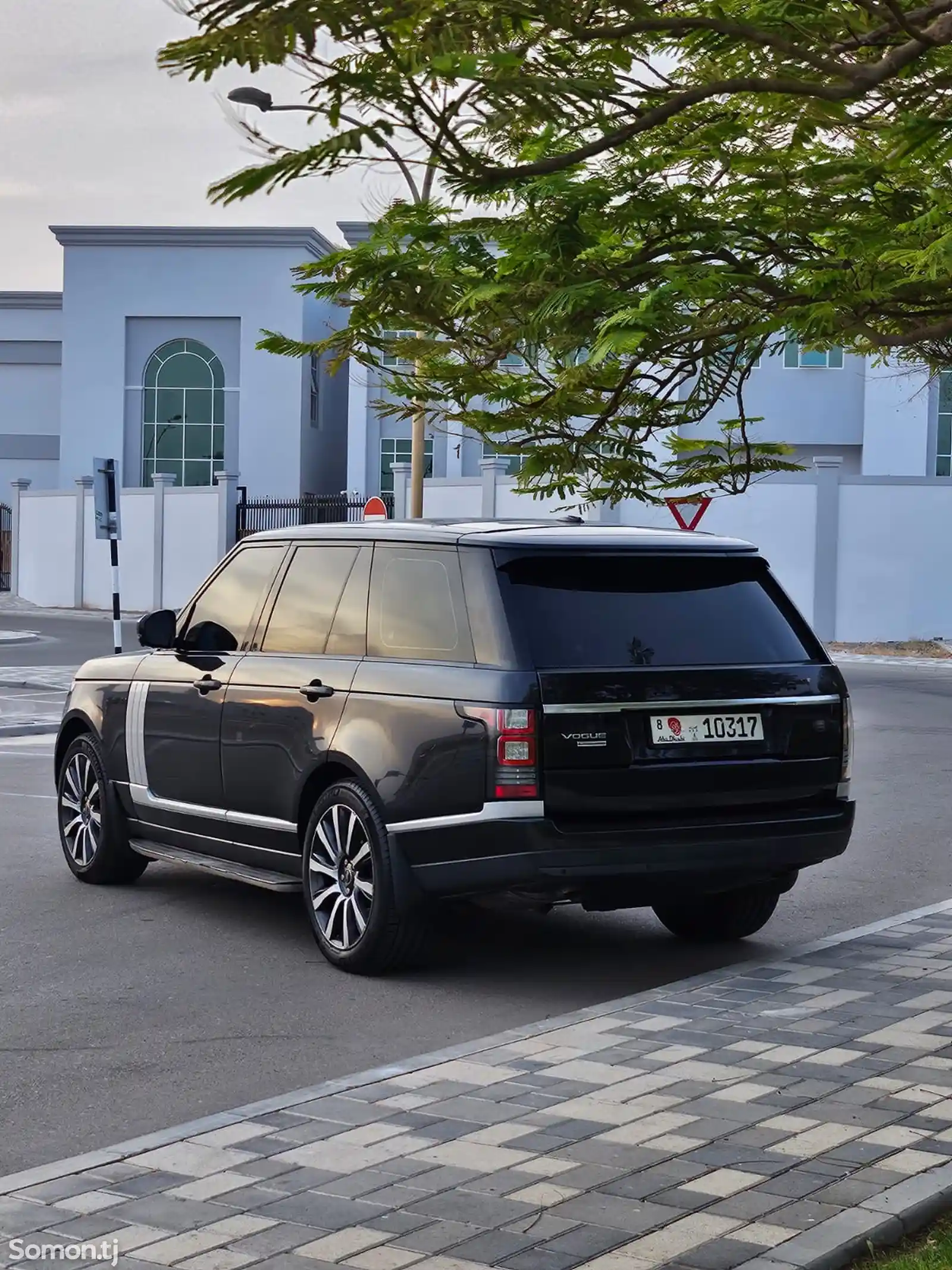 Land Rover Vogue, 2014-10