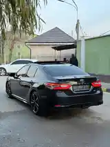 Toyota Camry, 2018-4