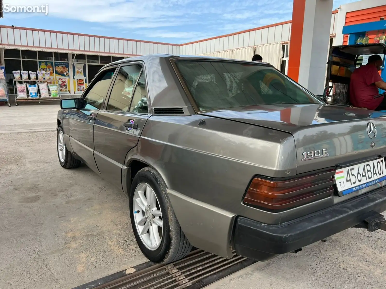 Mercedes-Benz W201, 1991-5